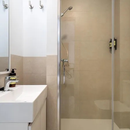 Moott Homes Arco De Braulio Duplex 4 Apartment *